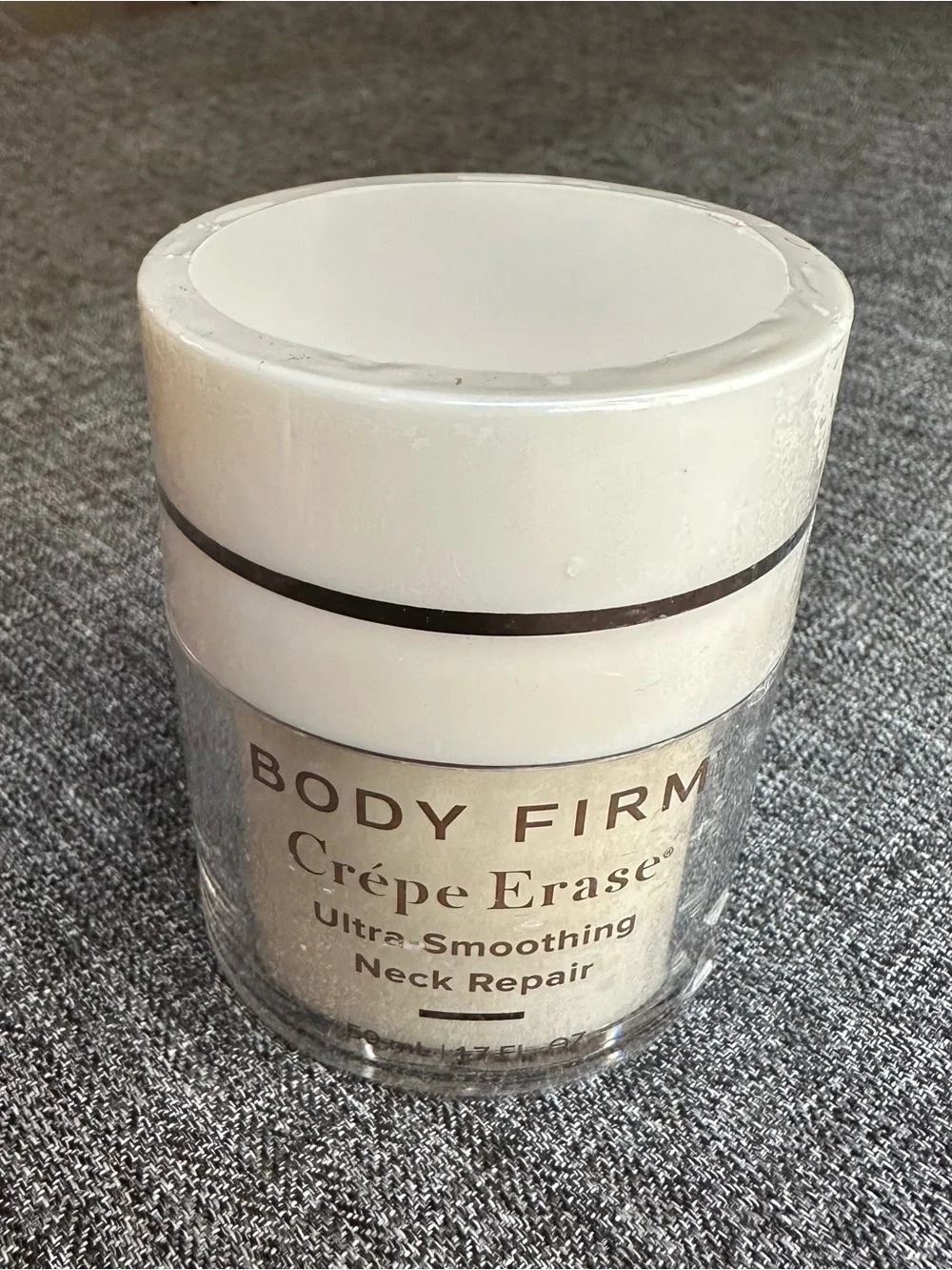 NEW Body Firm Crepe Erase Ultra Smoothing Neck Repair TruFirm 1.7oz